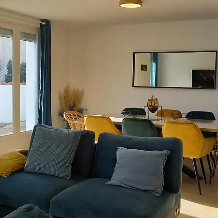 Holiday home Renovee 3 Chambres, Proche Avec Wifi, Menage Et Linge Inclus - Fr-1-323-507