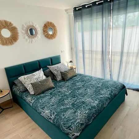 Holiday home Renovee 3 Chambres, Proche Avec Wifi, Menage Et Linge Inclus - Fr-1-323-507 *
